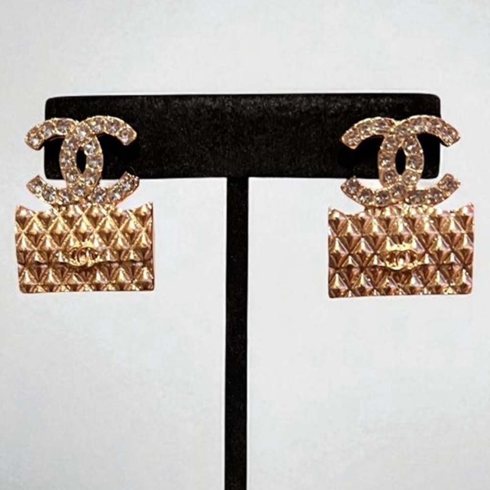 Beautiful Elegant Gold and Crystal Quilted Earrings